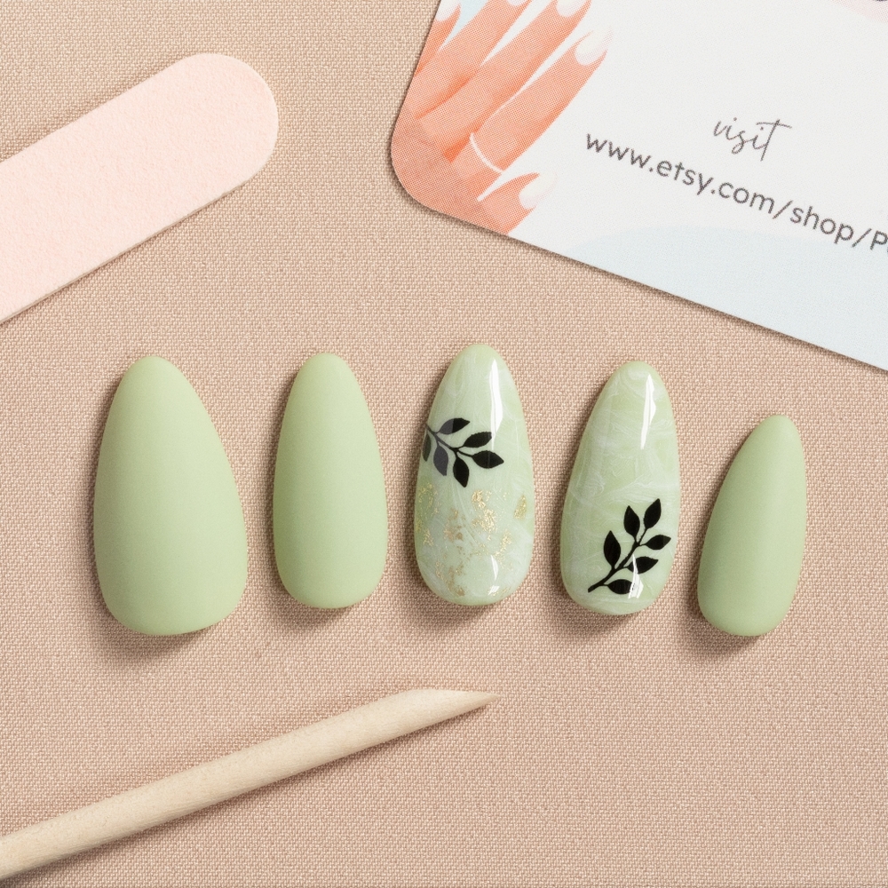 🌿 Jaded, Handmade Nail Set